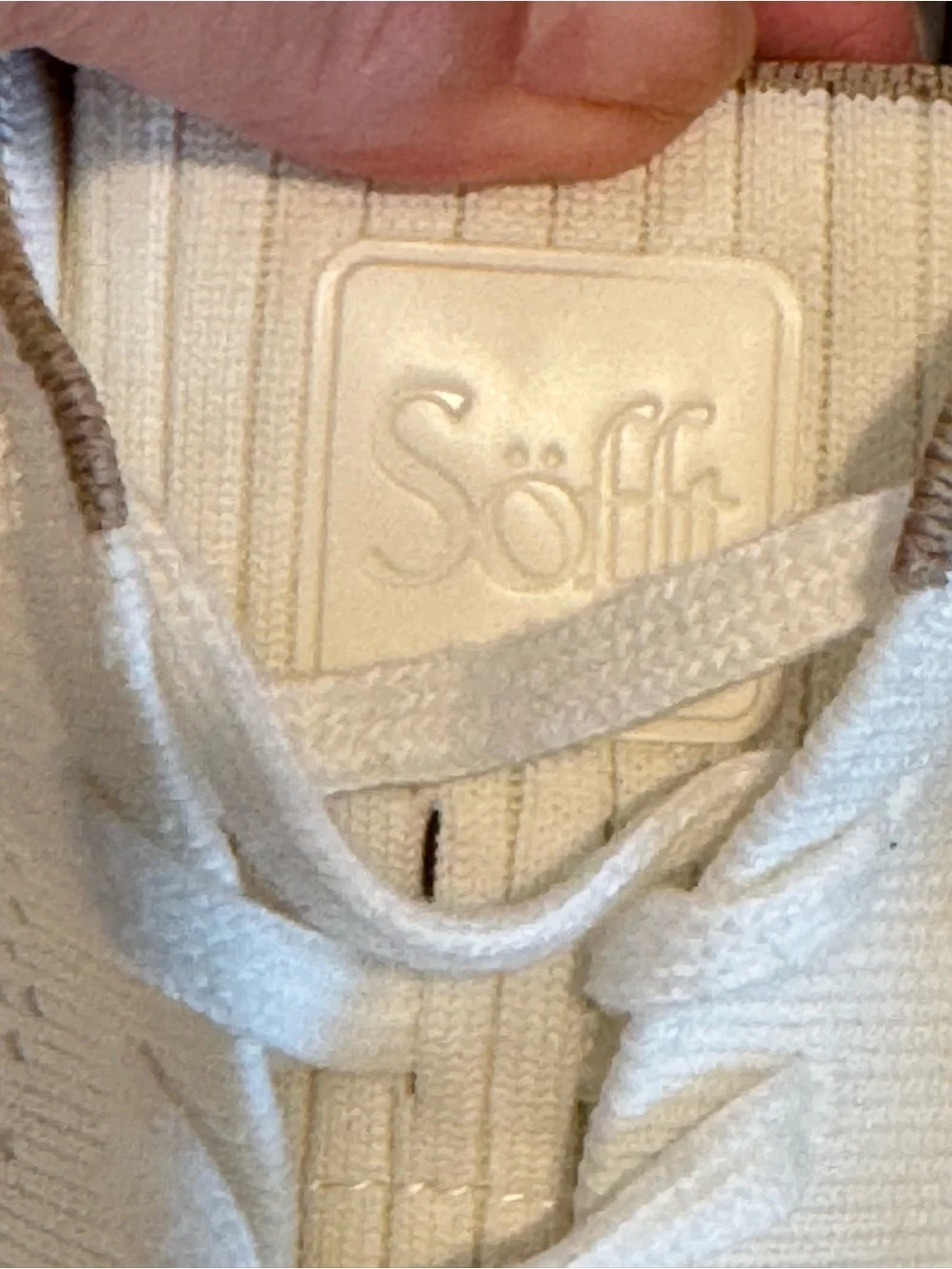 Sofft Faro Knit Mesh Low-Top Sneakers White Sz 9 Lightweight Arch Support